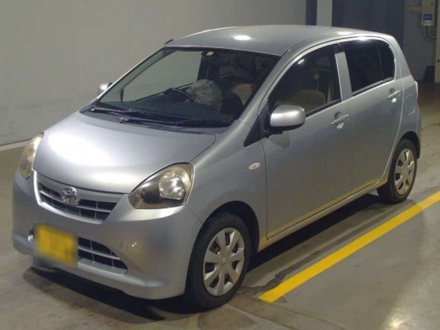 18223 TOYOTA PIXIS EPOCH LA300A 2012 г. (TAA Yokohama)